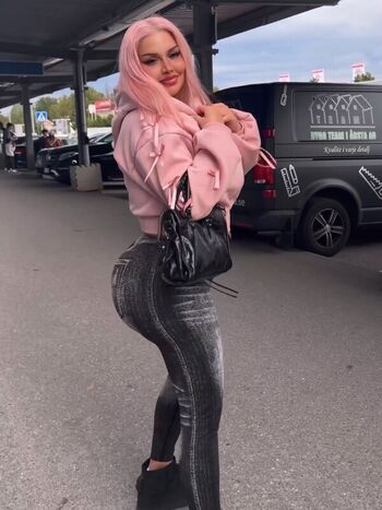 Full leaked Ivysky private onlyfans photo