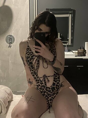 Full leaked Ivysnowxo private onlyfans photo