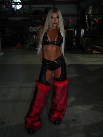 Full leaked Izzi dame private onlyfans photo