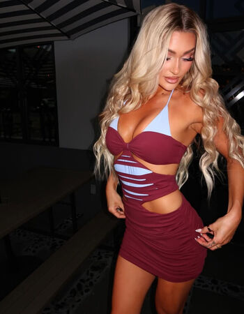 Izzi Dame