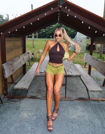 Full leaked Izzi dame private onlyfans photo