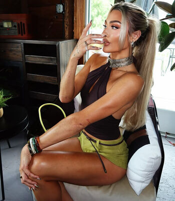 Full leaked Izzi dame private onlyfans photo