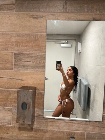 Full leaked Izzliyah private onlyfans photo