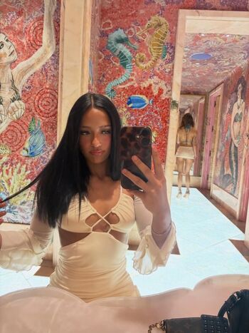Full leaked Izzy baron private onlyfans photo