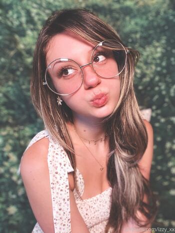 Full leaked Izzy xx private onlyfans photo
