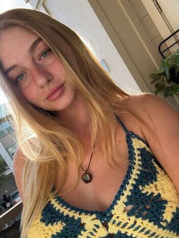 Full leaked Izzybizzybelle private onlyfans photo