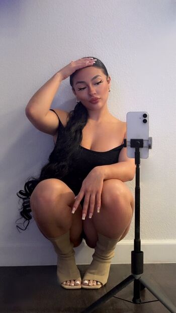 Full leaked Jaddoll private onlyfans photo