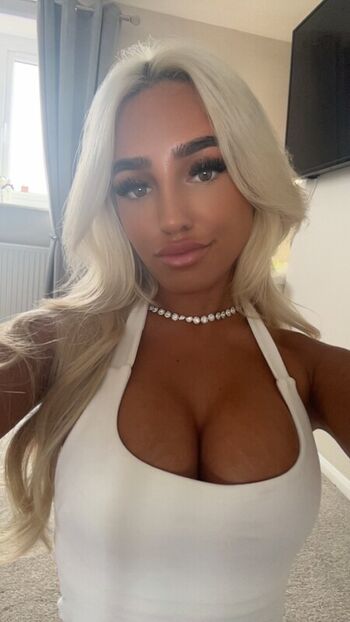 Full leaked Jade wells private onlyfans photo