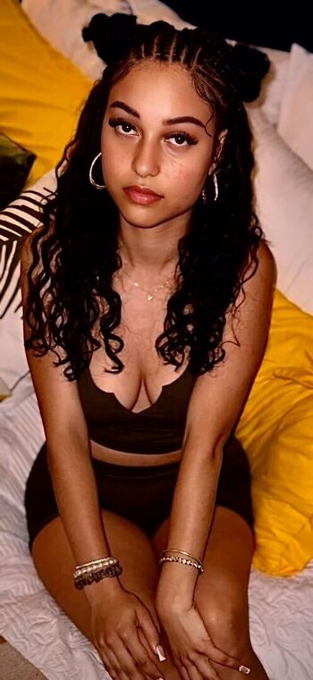Full leaked Jadeli rosa  page private onlyfans photo
