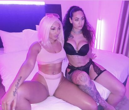Full leaked Jadelou x private onlyfans photo