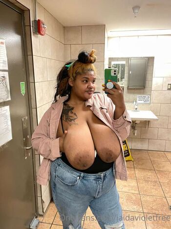 Full leaked Jaida violet page private onlyfans photo