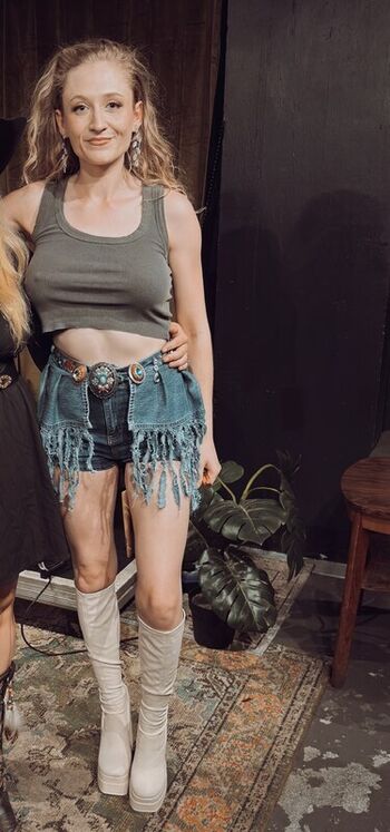 Janet Devlin