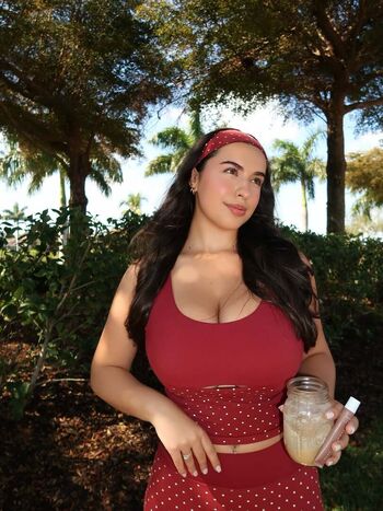 Jasmin Glover