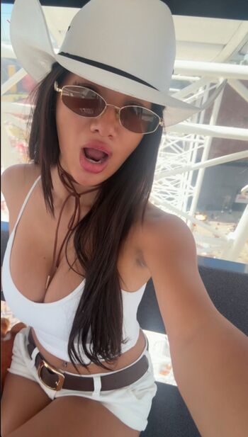 Full leaked Jasmine lillyyyy private onlyfans photo