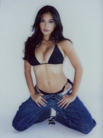 jasmine_lillyyyy
