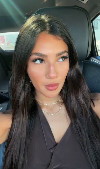 jasmine_lillyyyy