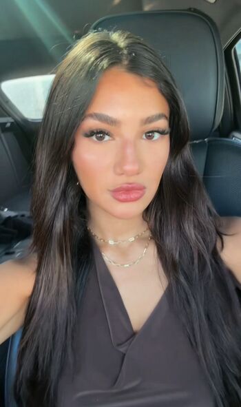 jasmine_lillyyyy