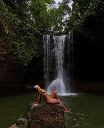 Full leaked Jasmine long page private onlyfans photo