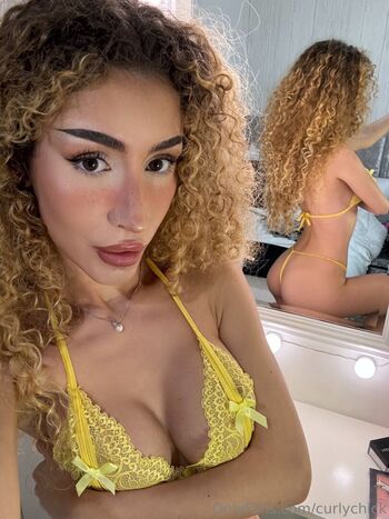 Jazmine Curly Chick