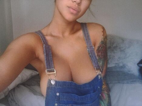 Full leaked Jen suluka private onlyfans photo