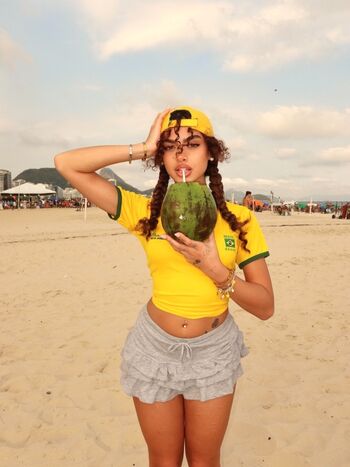 Full leaked Bubblebuttbaby/ private onlyfans photo