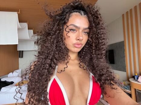 Full leaked Itselliechu/ private onlyfans photo