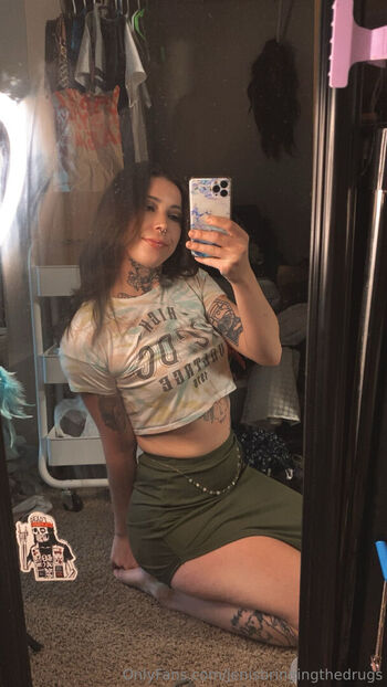 jenisbringingthedrugs