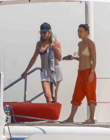 Full leaked Jennifer aniston private onlyfans photo