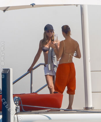 Full leaked Jennifer aniston private onlyfans photo