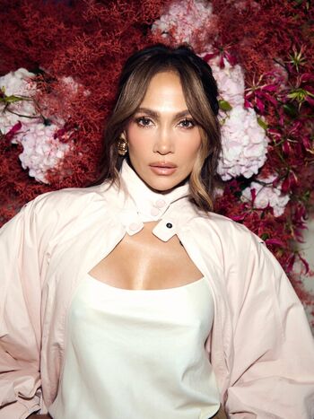Full leaked Jennifer lopez page private onlyfans photo