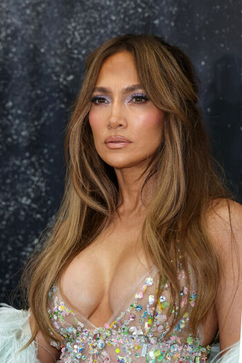 Full leaked Jennifer lopez page private onlyfans photo
