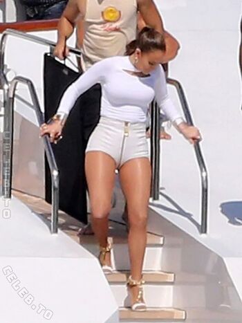 Full leaked Jennifer lopez page private onlyfans photo