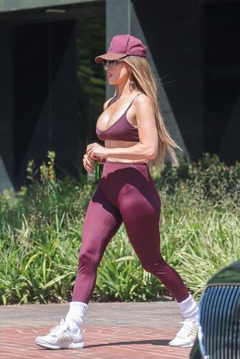 Full leaked Jennifer lopez page private onlyfans photo