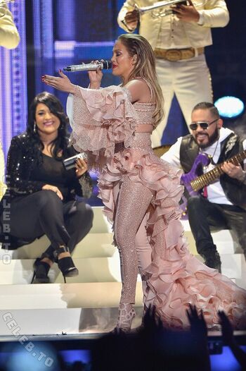 Full leaked Jennifer lopez  page private onlyfans photo