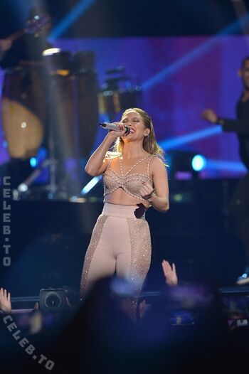 Full leaked Jennifer lopez  page private onlyfans photo