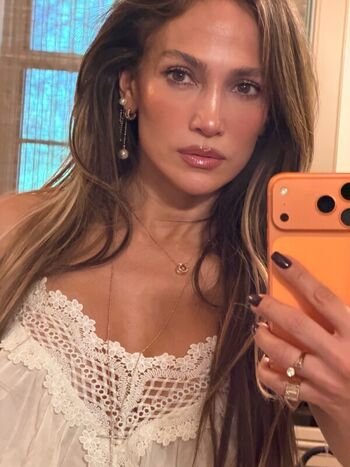 Full leaked Jennifer lopez page private onlyfans photo