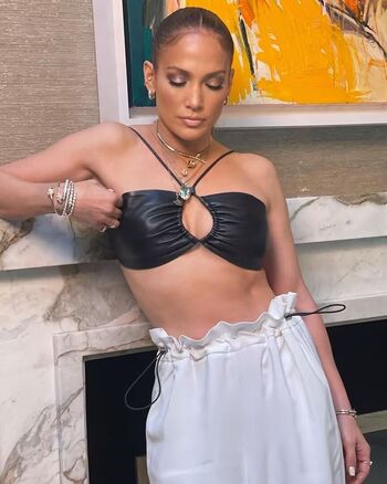 Full leaked Jennifer lopez  page private onlyfans photo