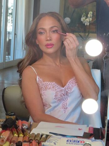 Full leaked Jennifer lopez  page private onlyfans photo
