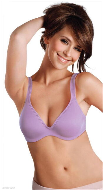 Jennifer Love Hewitt