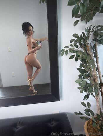 Full leaked Jennifer white page private onlyfans photo