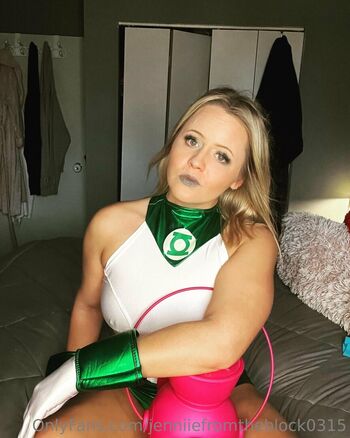 jenniiefromtheblock0315