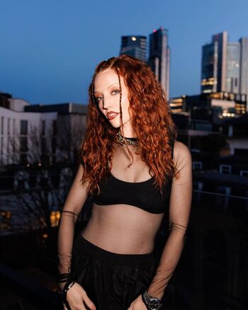 Jess Glynne