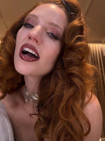 Jess Glynne