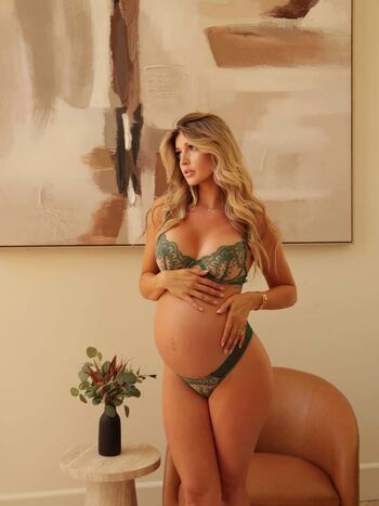 Full leaked Jessica hull private onlyfans photo