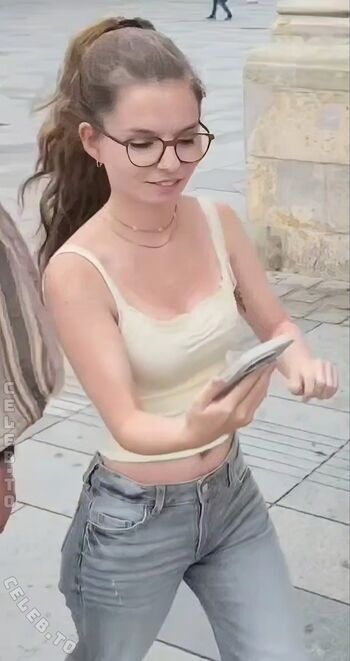 Full leaked Jessii wee private onlyfans photo