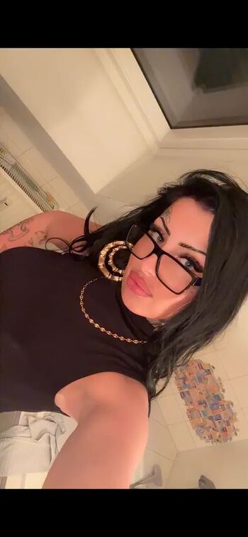 Full leaked Jeyjeydiamond private onlyfans photo