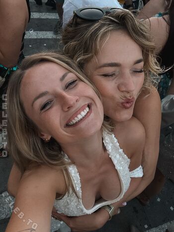 Full leaked Jil eileen fngeling private onlyfans photo