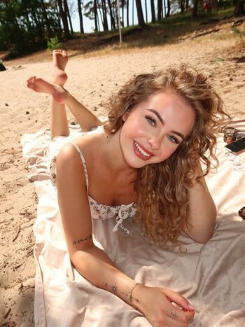 Full leaked Jill van hoof page private onlyfans photo