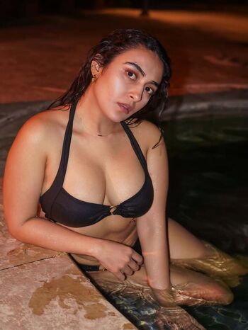 Full leaked Jinal joshi private onlyfans photo
