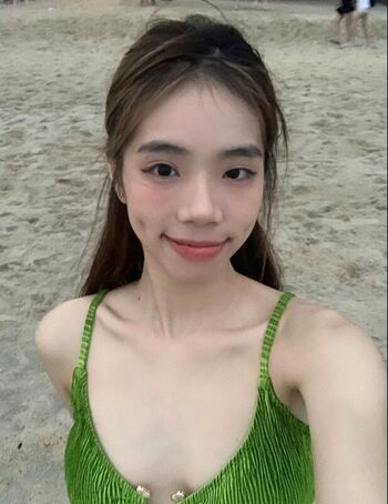 Full leaked Jingle shak qi private onlyfans photo